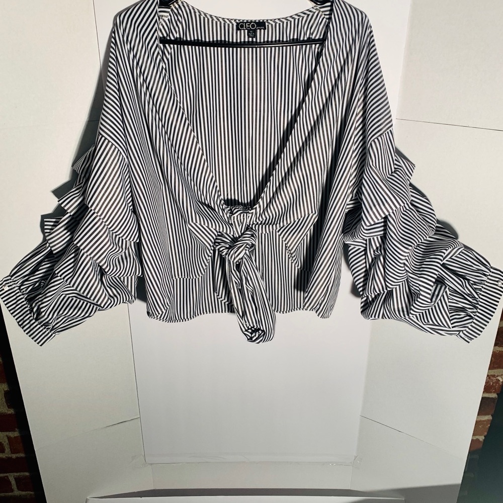Cleo appeals top